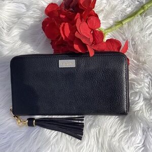 Kate Spade Black Leather Envelope Wallet Corner Zip Closure